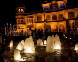 The palace also has a beautiful temple of lord Shi The palace also has a beautiful temple of lord Shiva on its terrace. It also had a basement with water pool having hot and cold water system attached.